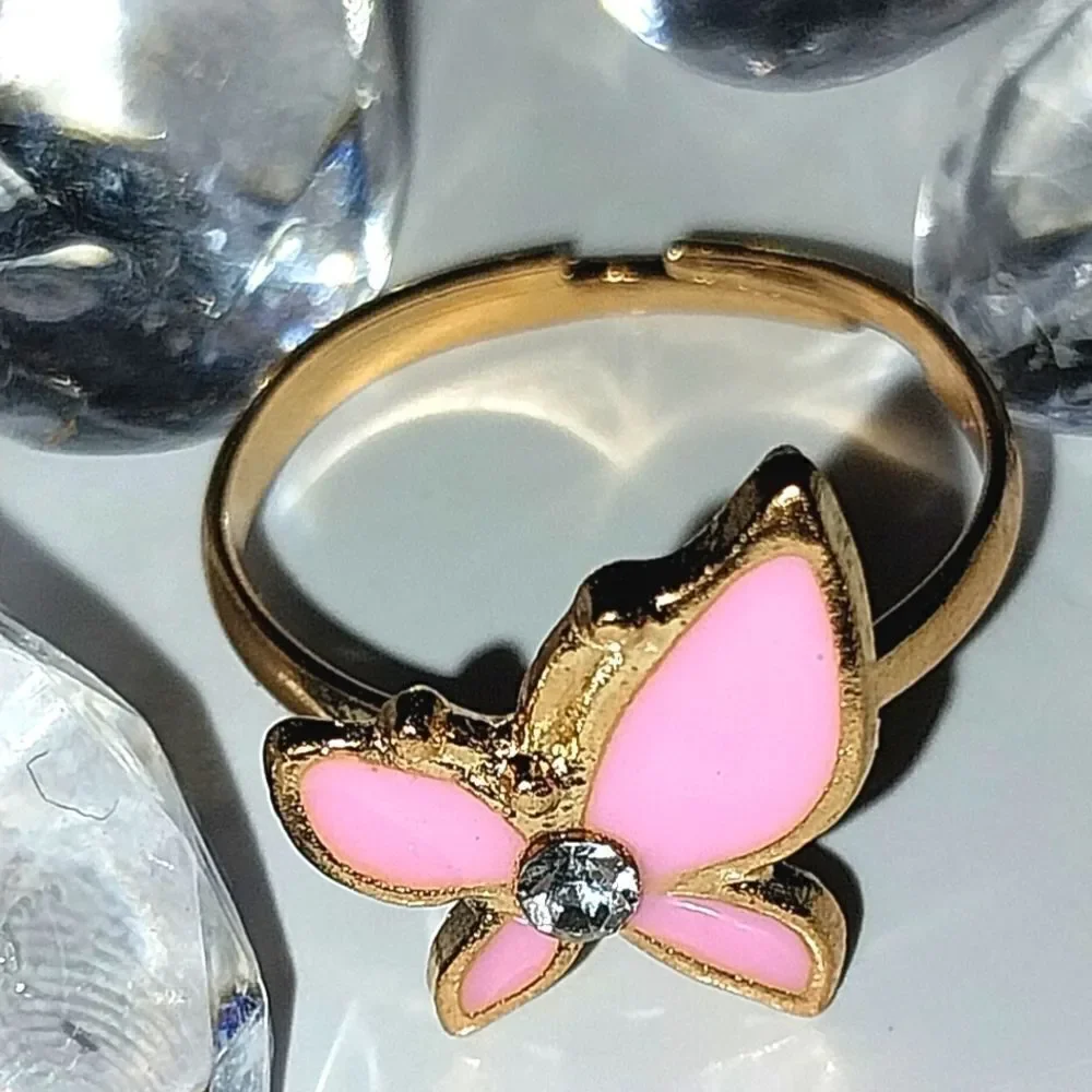 Super cute girls jeweled adjustable ring